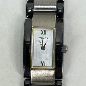 Ladies Timex vintage classic dress watch New Battery